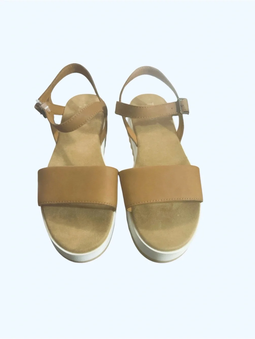 TOMS wedge Brynn sandals with tan leather upper and platform midsole size 8.